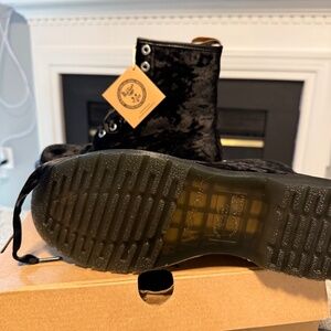 New! Dr Martens crushed velvet boots